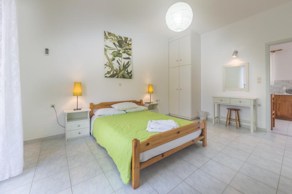 Olive Grove Apts Lithakia  Habitación foto